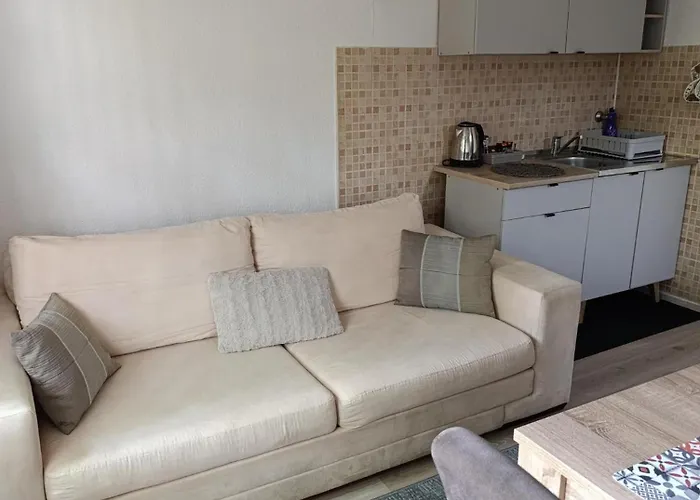 Jasmina Apartment With Free Parking
